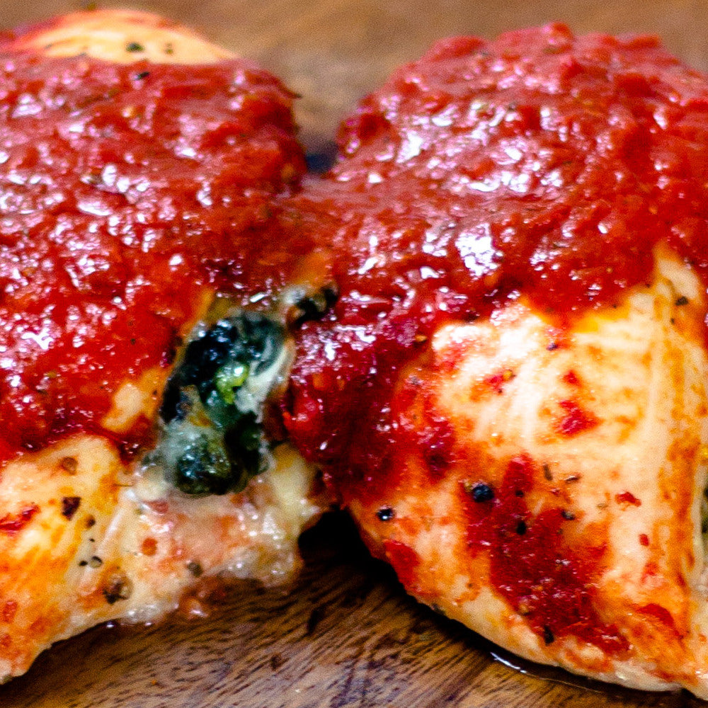 Spinach &amp; Mozzarella Stuffed Chicken by Skyla &ndash; Lodge Cast Iron